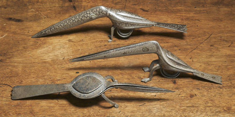 Illustration for article titled The Extraordinary Evolution of Scissors